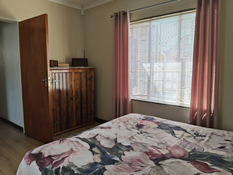 3 Bedroom Property for Sale in Jeffreys Bay Central Eastern Cape